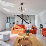 Bellevue 2, Piscine, Jacuzzi, Sauna Villa
