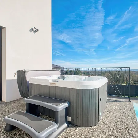 Bellevue 2, Piscine, Jacuzzi, Sauna ヴィラ