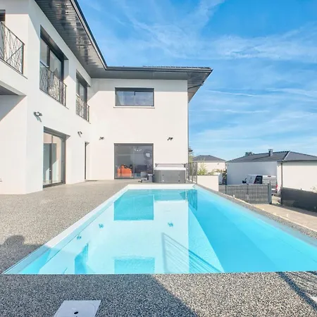 Bellevue 2, Piscine, Jacuzzi, Sauna ヴィラ