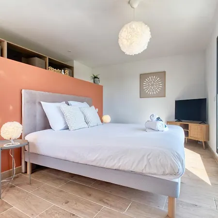 ヴィラ Bellevue 2, Piscine, Jacuzzi, Sauna Champcevinel