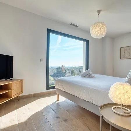 Bellevue 2, Piscine, Jacuzzi, Sauna * Champcevinel