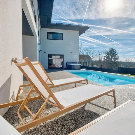 Bellevue 2, Piscine, Jacuzzi, Sauna *